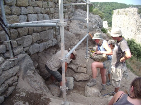 Chantiers travaux fouilles 2010 au château de Termes